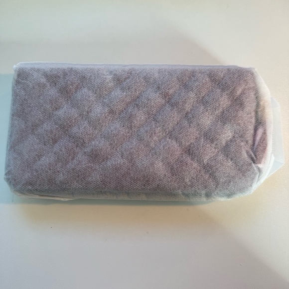 Quilted Red Wallet - Picture 10 of 11